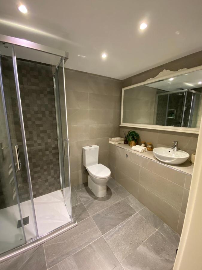 Hillside View Apartment เปลนท์เซีย ภายนอก รูปภาพ
